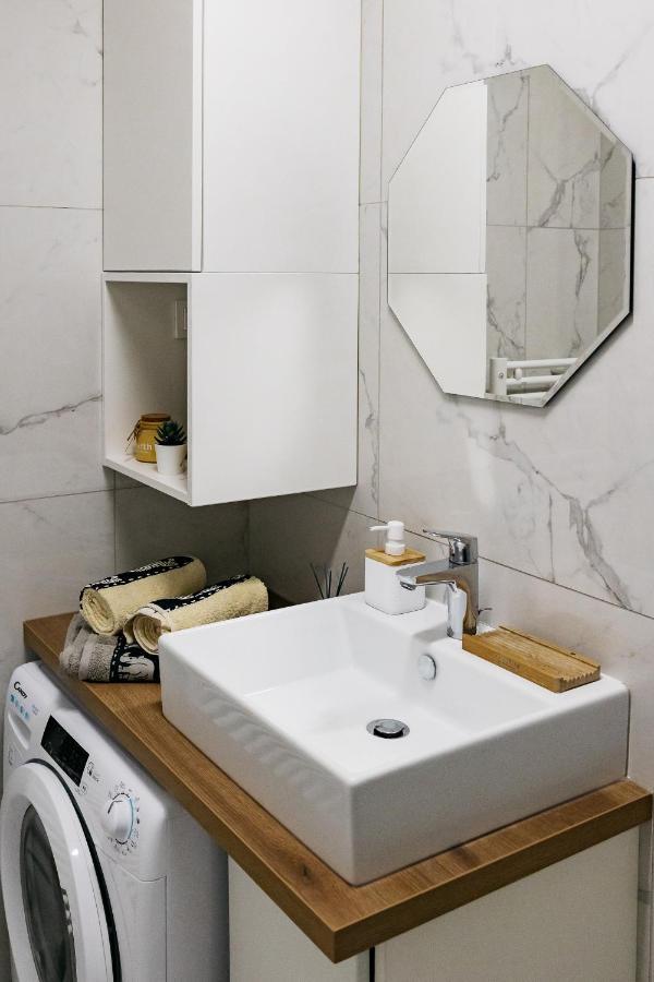Woody - Comfy Apartment In Siska Λιουμπλιάνα Εξωτερικό φωτογραφία